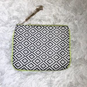 Expressions NYC clutch